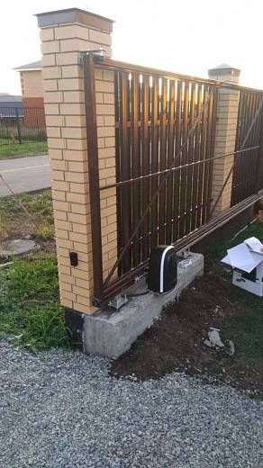 Откатные ворота с электроприводом Откатные ворота с электроприводом